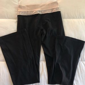 Lululemon yoga pants